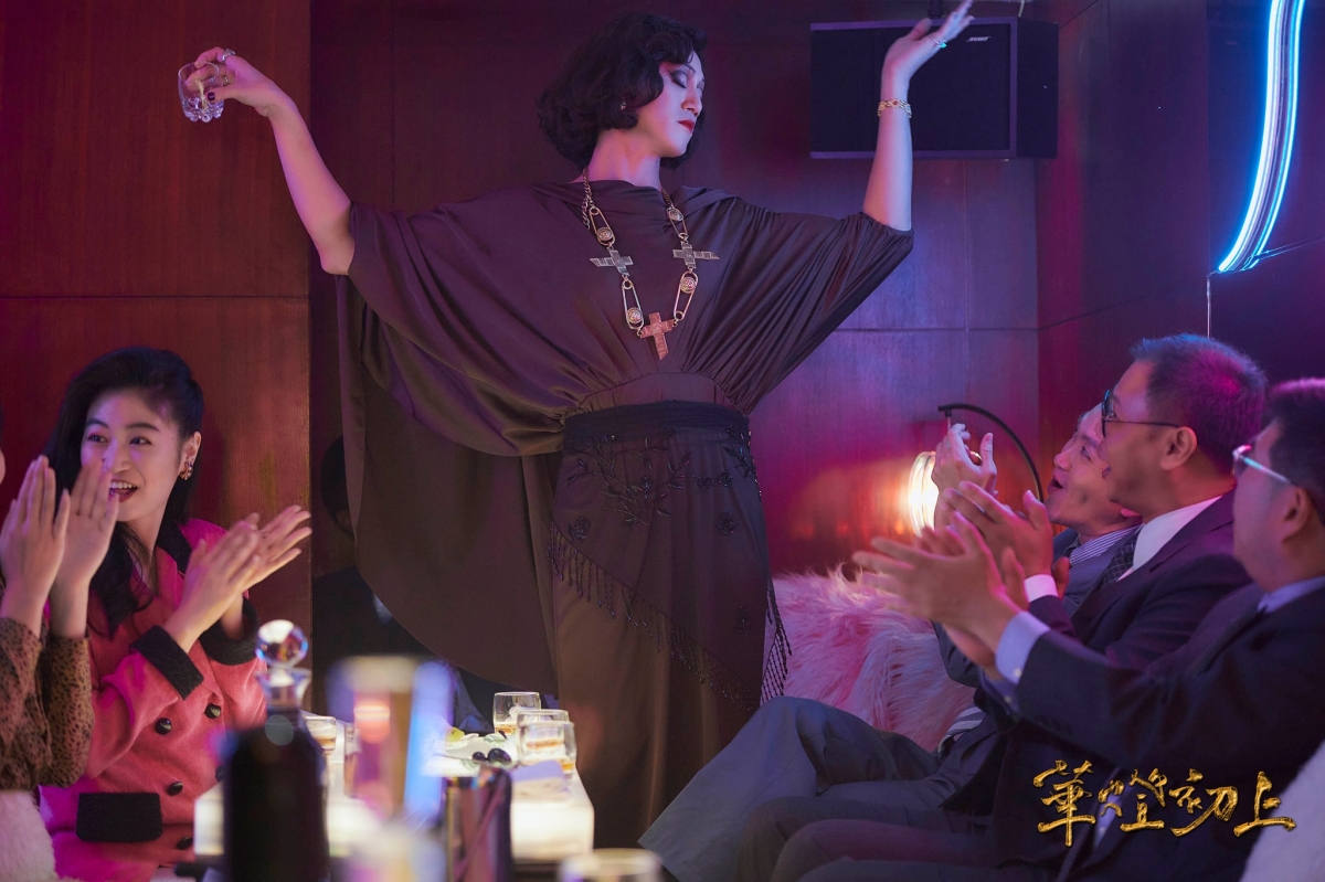 吳慷仁在《華燈初上》第2季客串演出。
