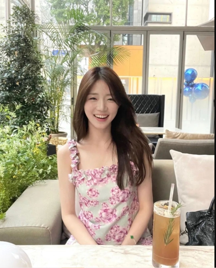 又白又瘦的申芝燕也獲得許多人喜愛