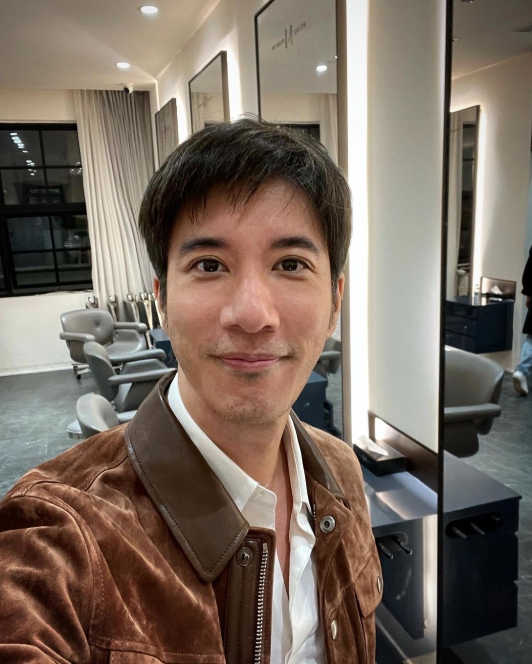 王力宏被爆擅自帶陌生男子試圖破門。