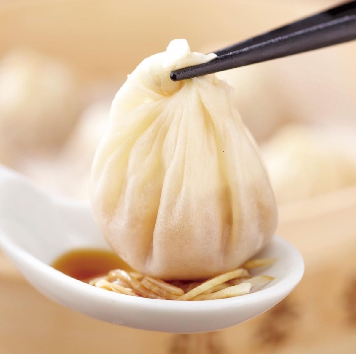 原味的鼎泰豐小籠包+薑絲超美味