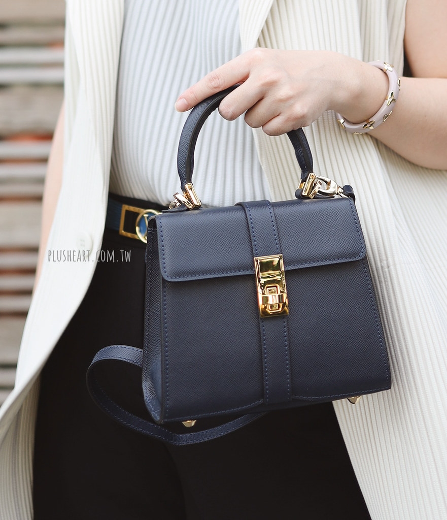 ELVI手提包,約NT$8,473(原價NT$9,948)