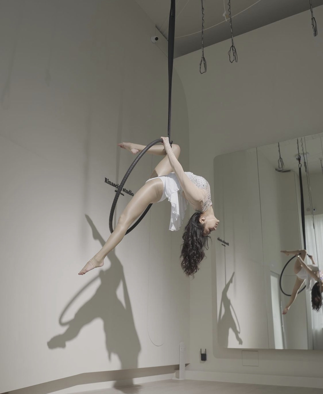 創辦人Amber 空中環演出