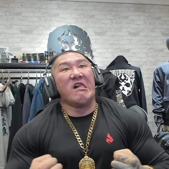 館長曾表示不喜歡網友起哄他去看辣妹。