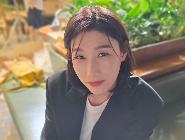 金軟景私照散發魅力