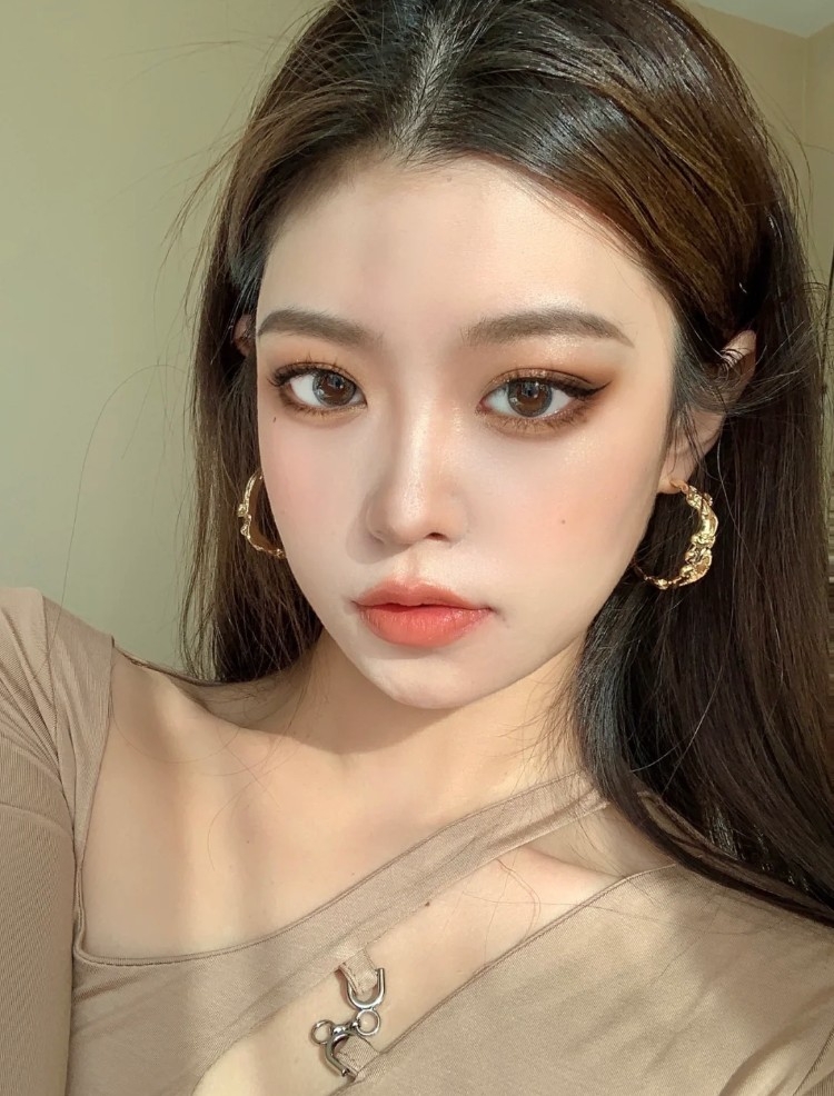 小紅書@ 不吃柠檬的Cc