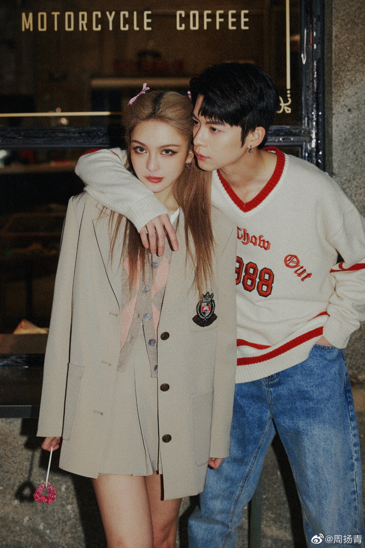 周揚青高顏值組合照