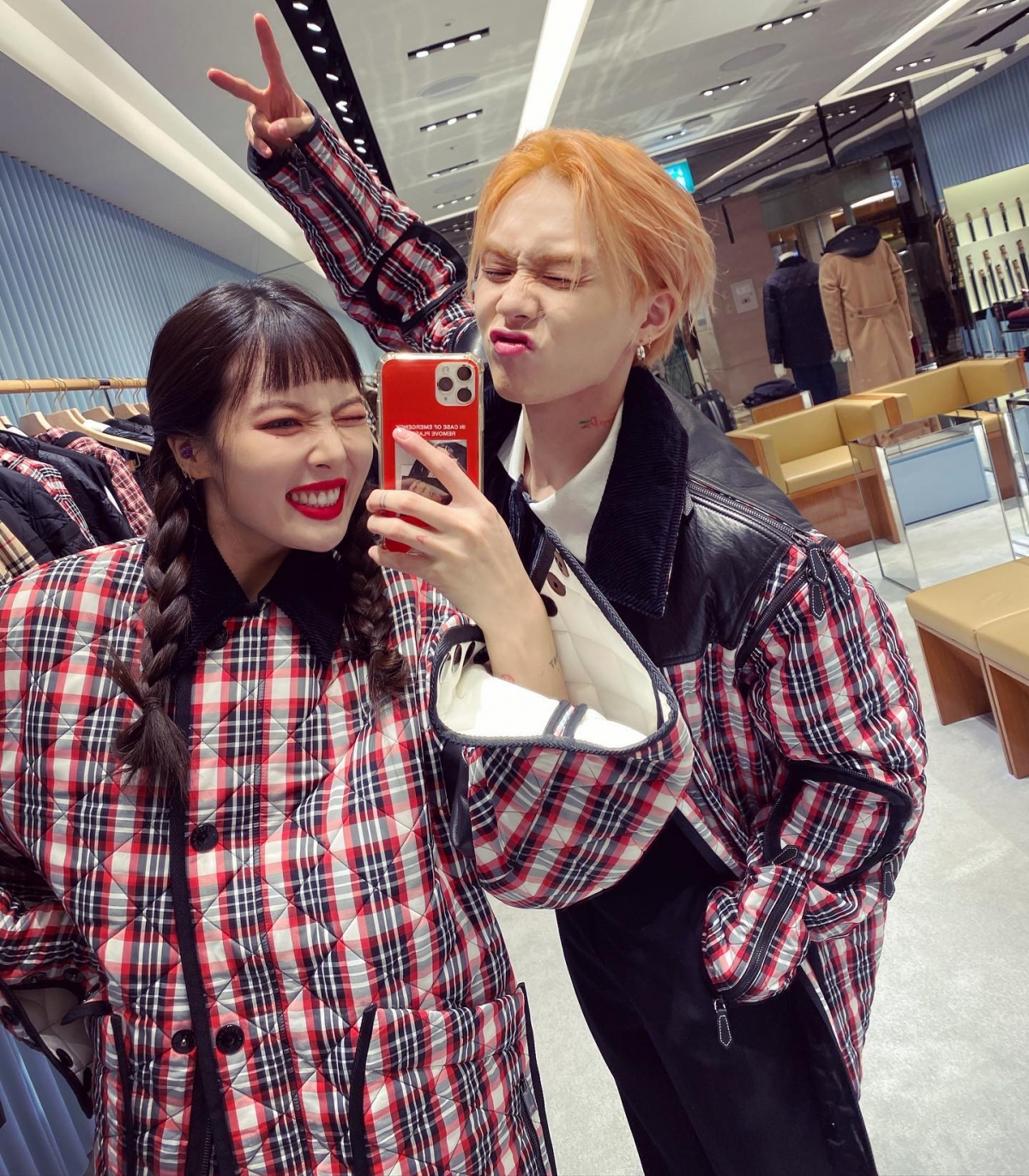 雖然一路走來經歷過不少風雨，依舊不改初心相愛