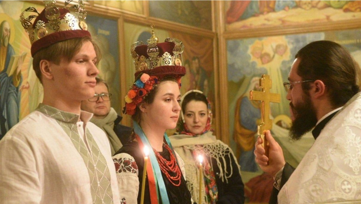 21歲女孩Yaryna Arieva完成終生大事再無遺憾