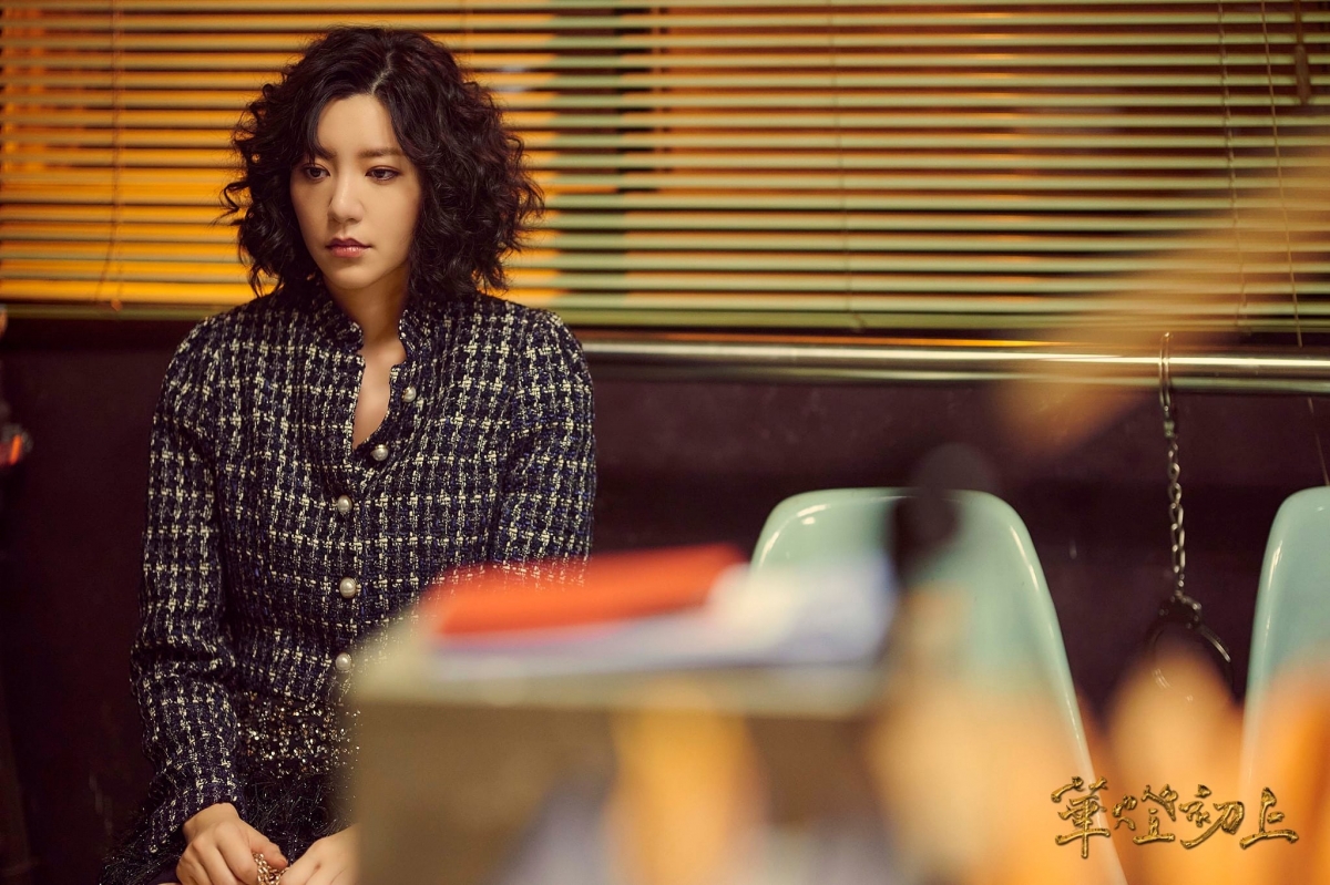 《華燈初上》由林心如、楊祐寧、楊謹華、鳳小岳、張軒睿、劉品言、謝瓊煖、謝欣穎、郭雪芙等人演出