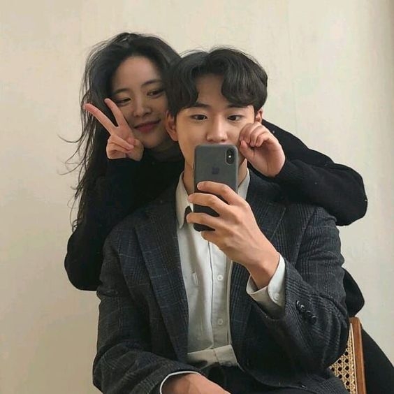 網友《匿名公社》分享自己身邊的女性友人遇到三查男經歷