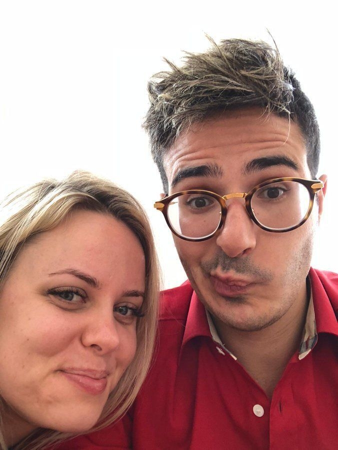 Cecilie當時與賽門時的情侶合照