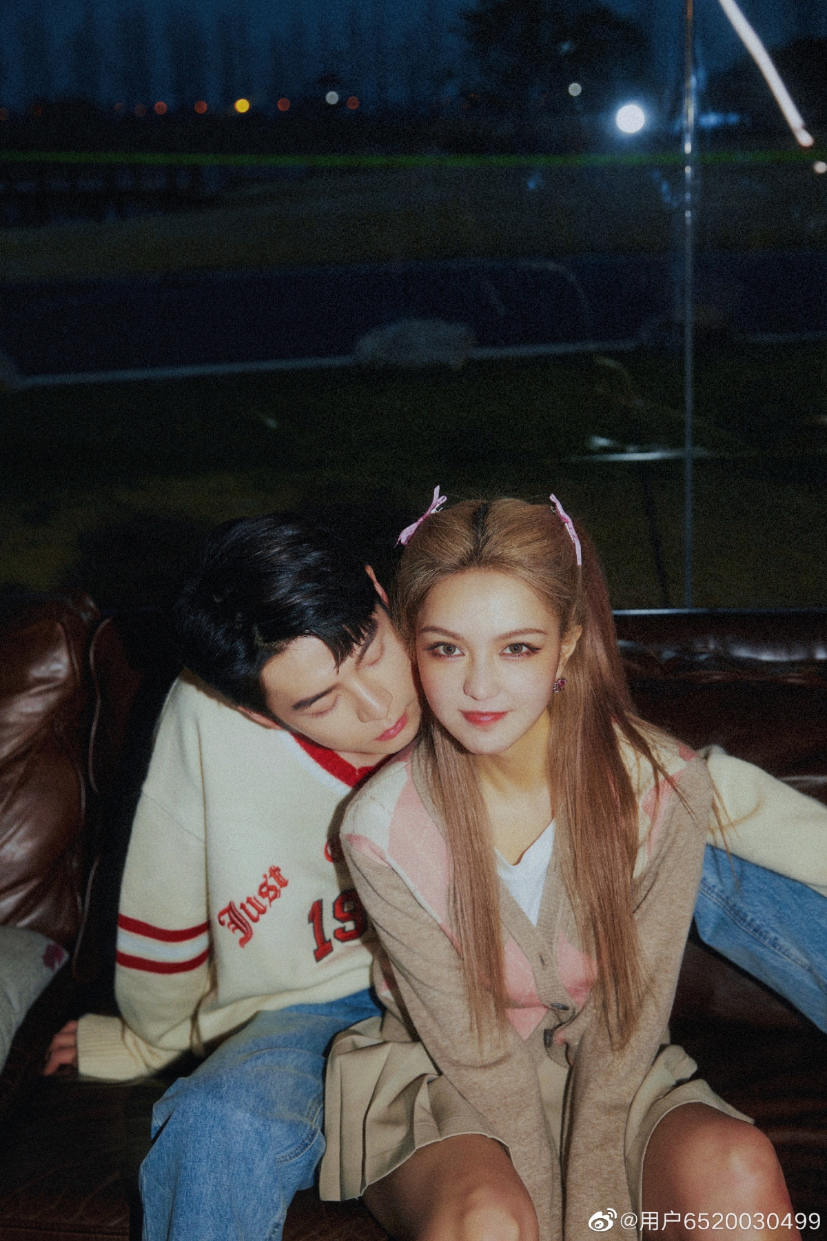 周揚青最新形象照