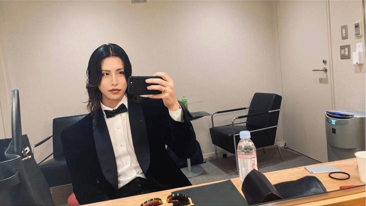 羅蘭目前身兼多職，也自己當老闆開設許多副業。