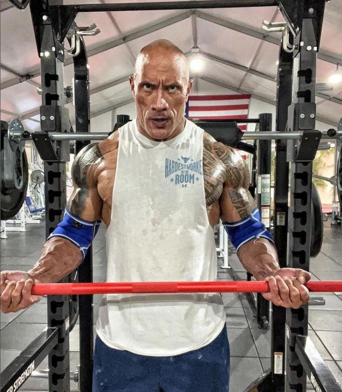 巨石強森是好萊塢第一肌肉猛男