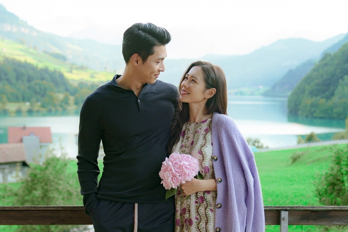 玄彬、孫藝珍宣布結婚