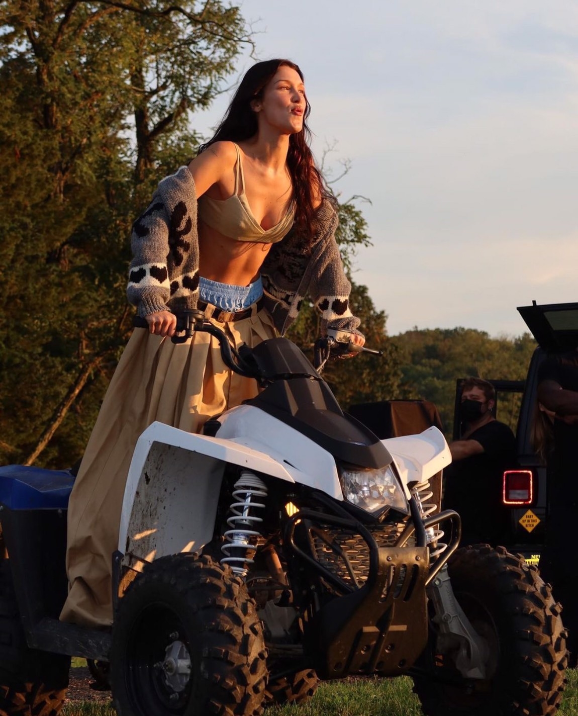 貝拉希望藉由向大眾吐露真相之後，更能快樂坦然地生活下去