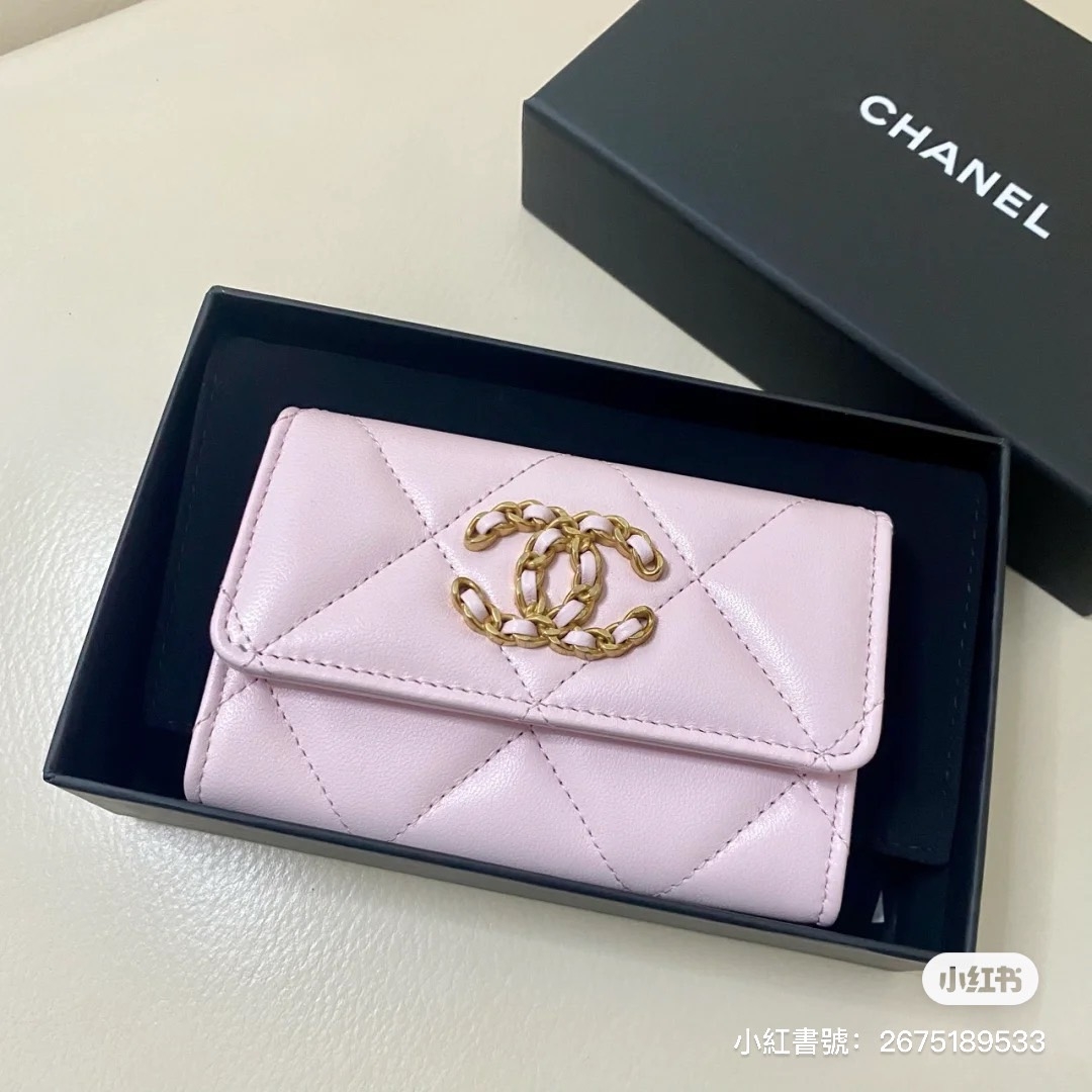 小紅書@小小香奈奴