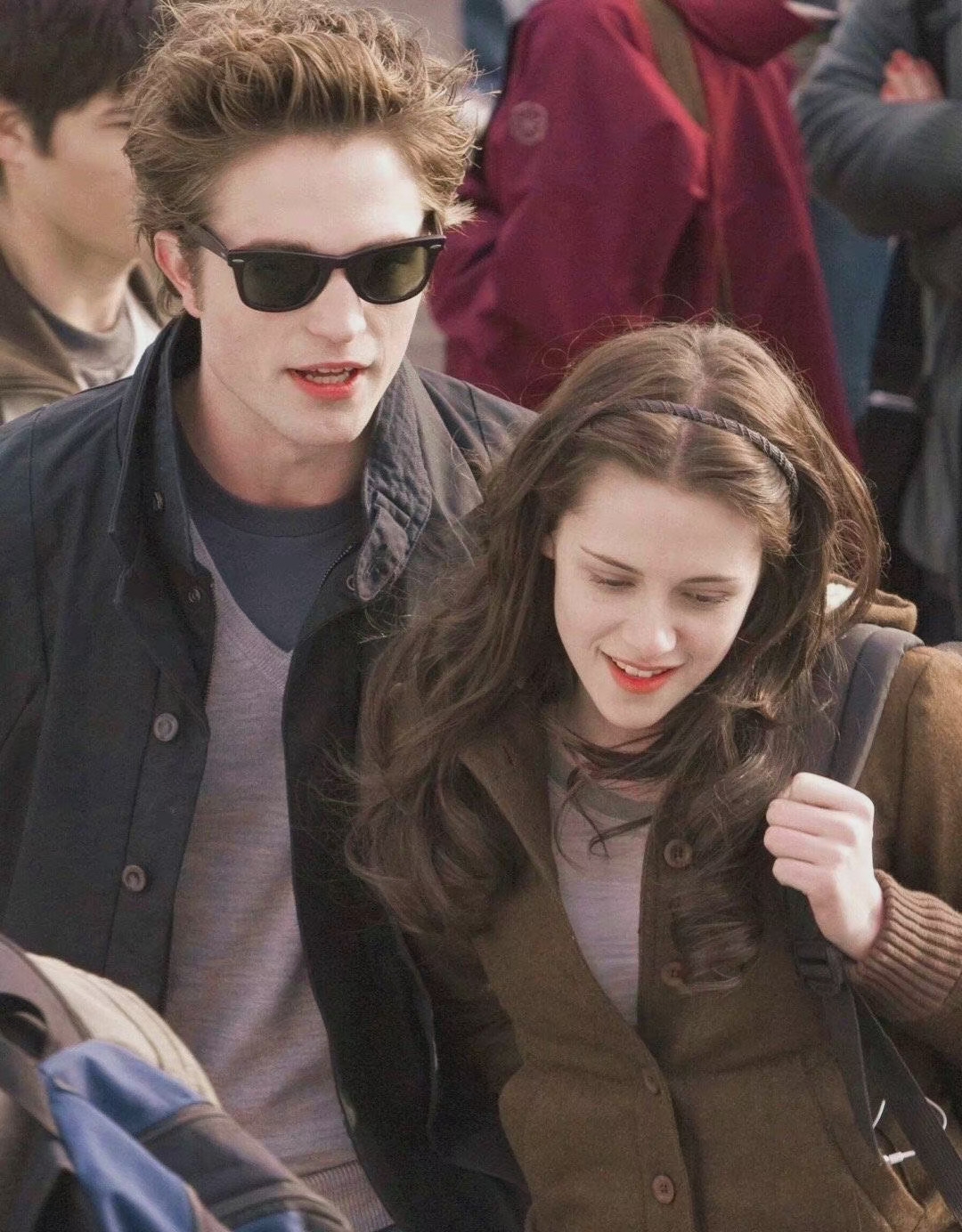 《暮光之城》情侶檔戲外也養眼