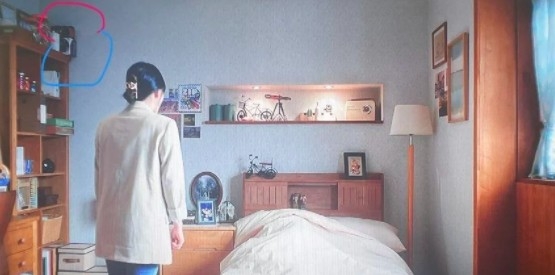 易辰的卡式錄放音機在希度房間