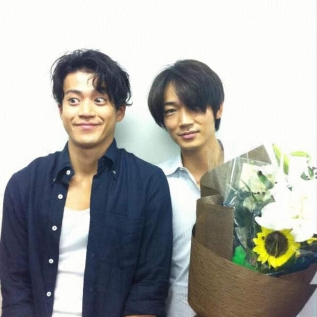 綾野剛與小栗旬私交甚篤