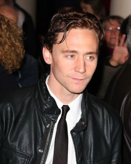 41歲好萊塢男星「抖森」湯姆希德斯頓頻漫威電影爆紅