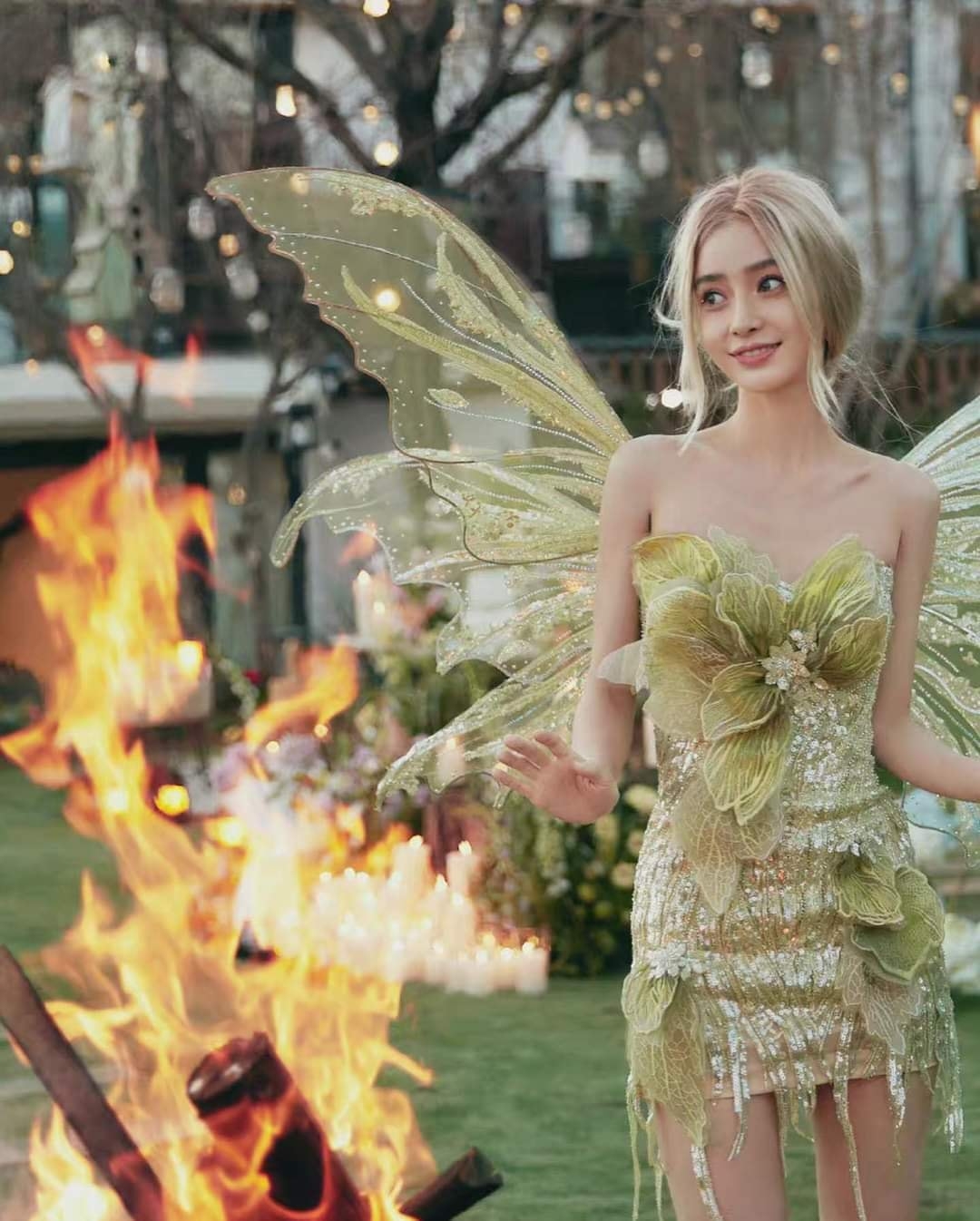 Angelababy金髮出鏡