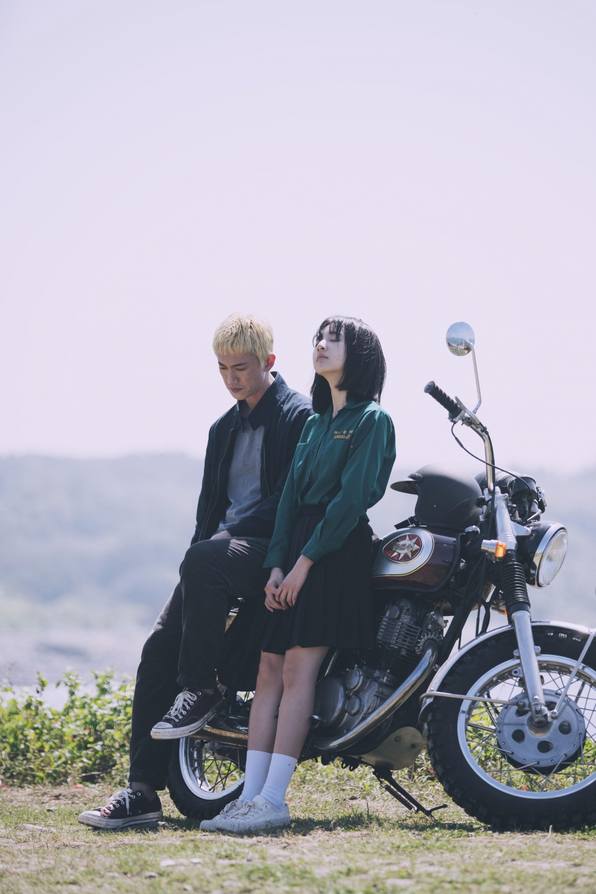 《塑膠花》吳慷仁（左）、李沐展開公路叛逃之旅