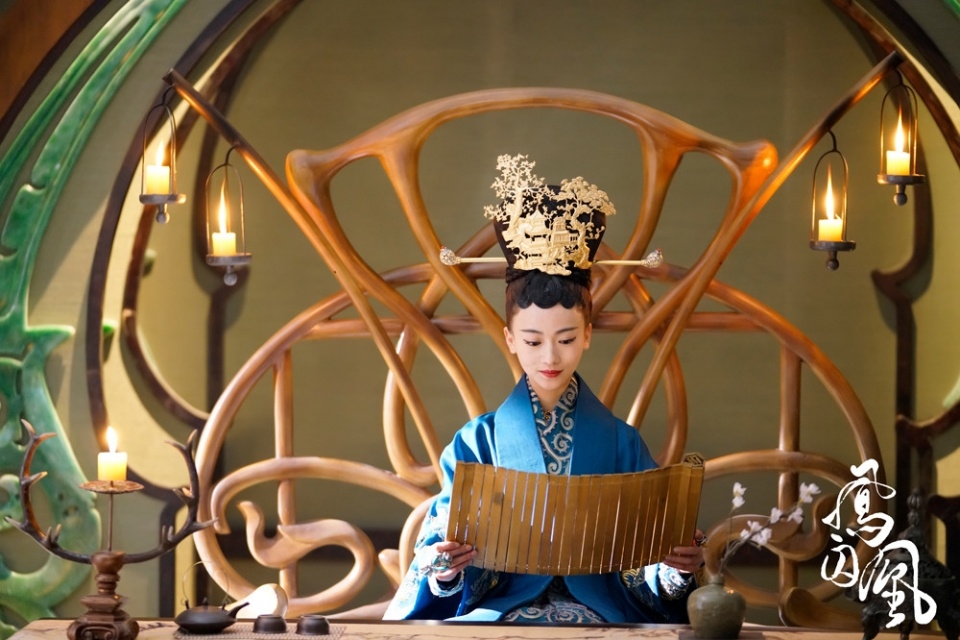 吳謹言華麗古裝