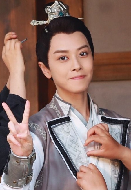 男相臉女星4：邢恩