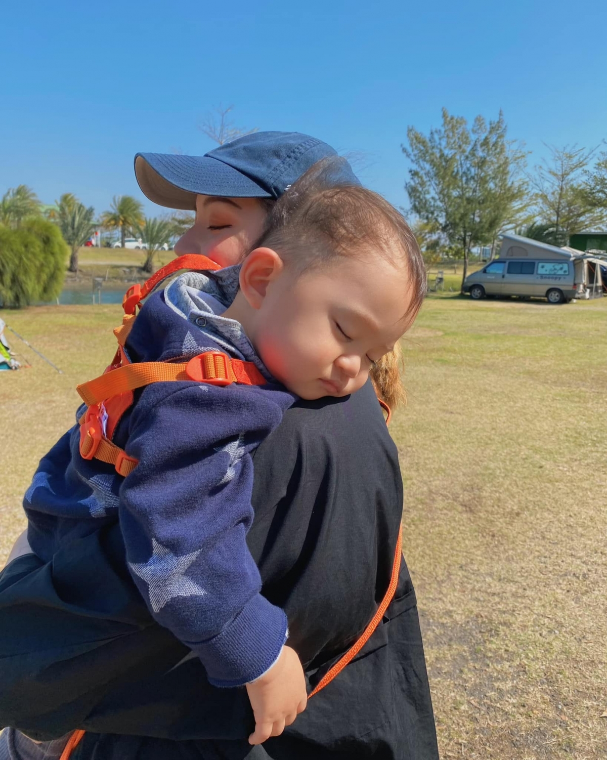 歐陽靖提到被路人指點育兒