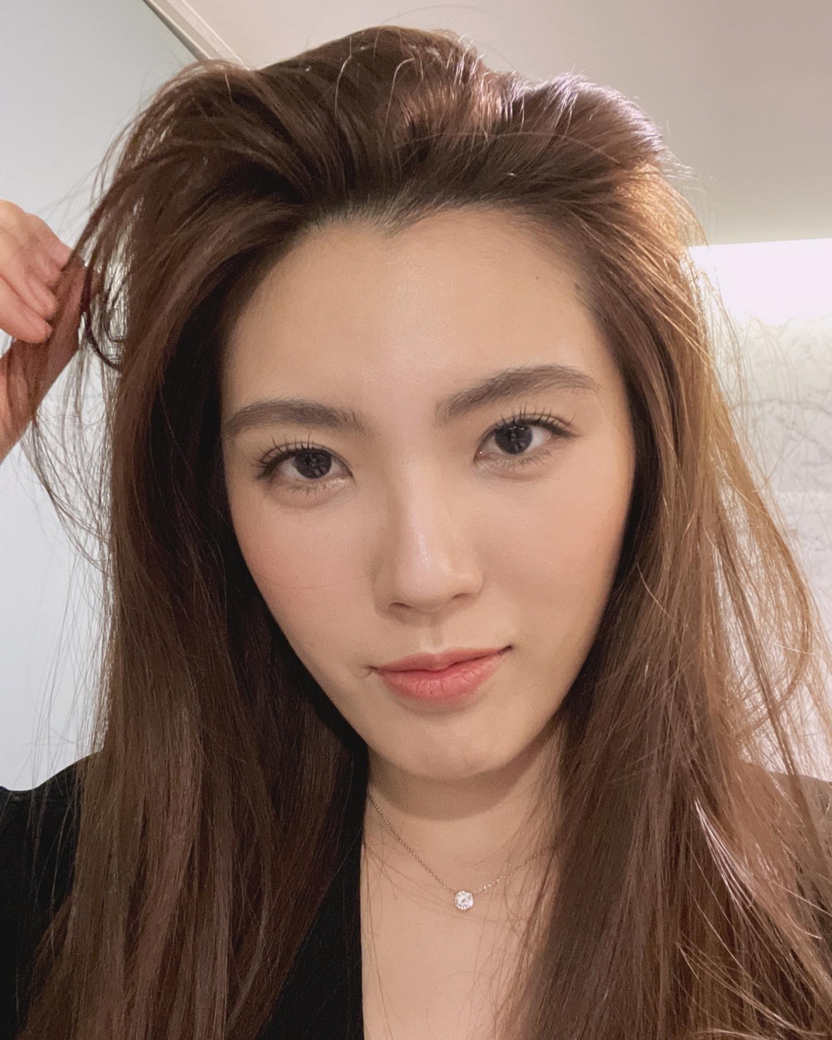 理科太太：「妳有脆弱的一面不代表妳是易碎的，它表示我們有這個韌性而已，大風吹過來，我們把腰彎下，風走了我們又再站起來」