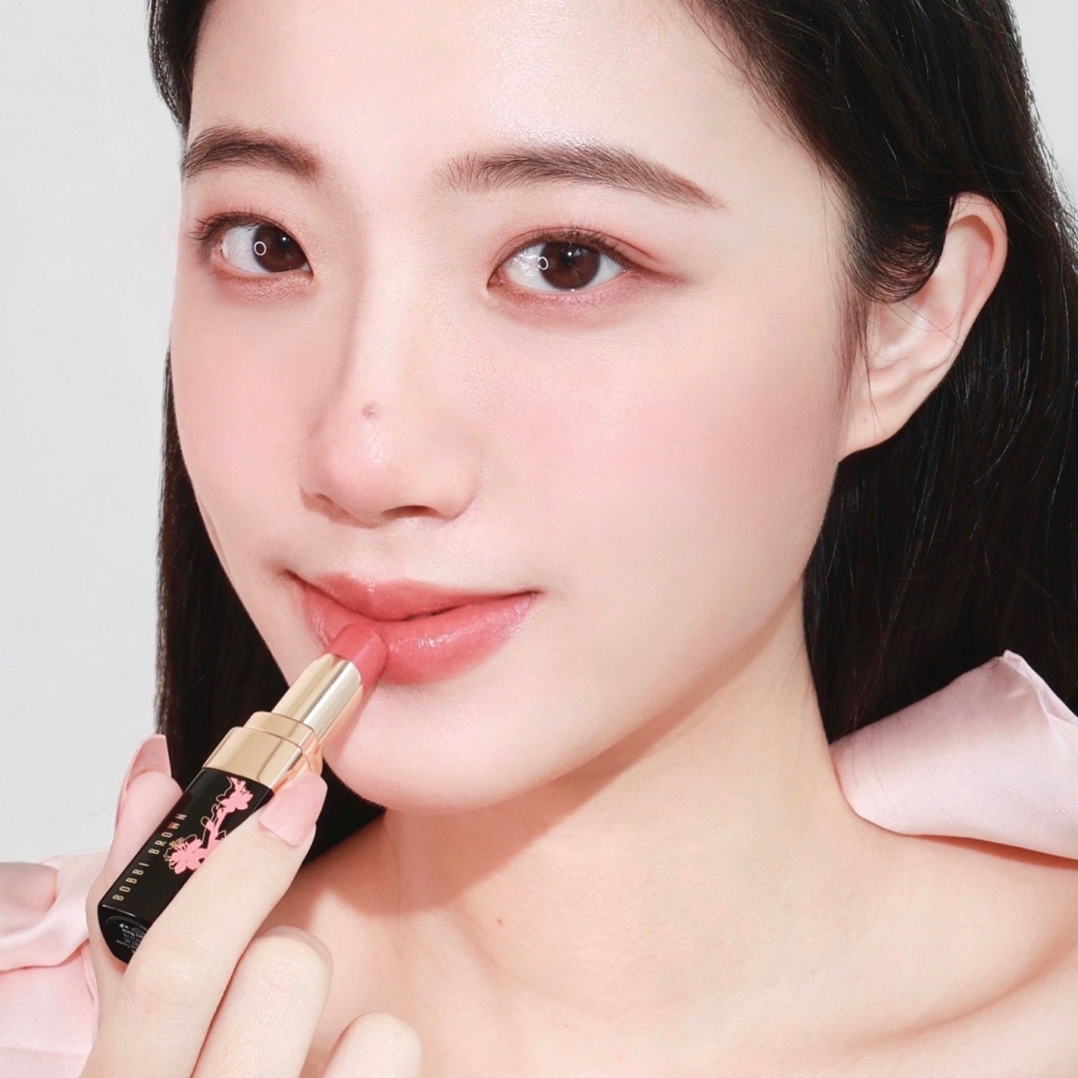 Bobbi Brown 晶鑽桂馥潤色護唇膏-春櫻綻放限量版(#BareRose)