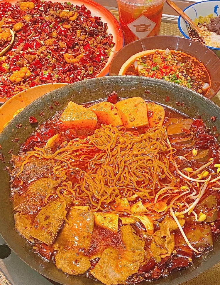 去濕氣方法1：忌生、冷、辣食物