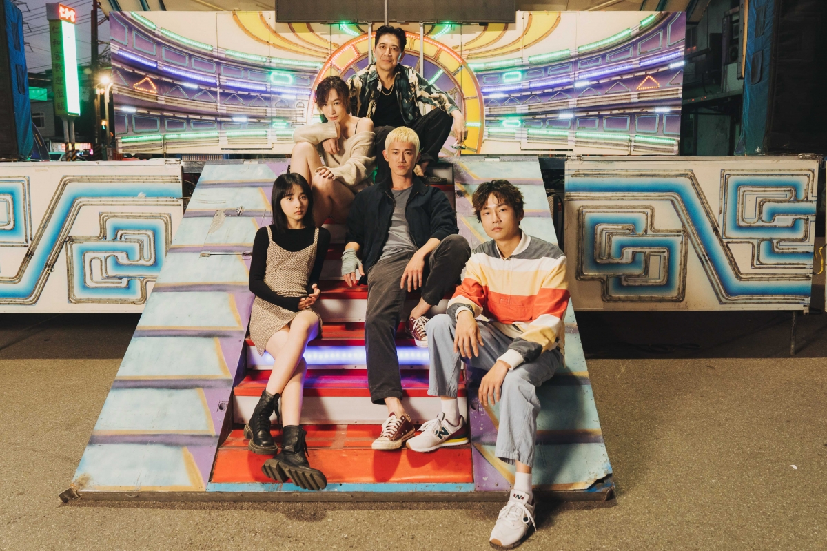 《塑膠花》台灣首部公路愛情影集