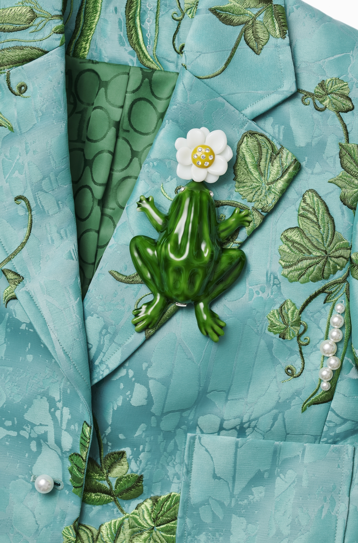 Iris Apfel x H&M 聯名系列胸針，NT$3,499