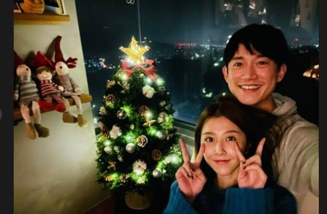 吳慷仁和邵雨薇緋聞多時，近期終於官宣兩人戀情。