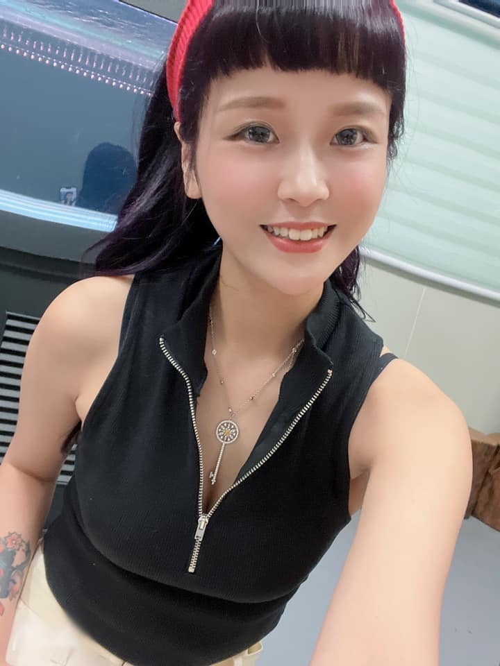 丟丟妹近期與藝人直播合作