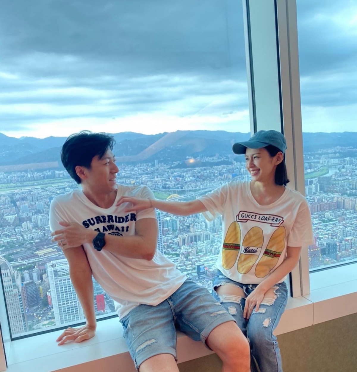 也是因為沒換手機號碼而重新聯繫上對方