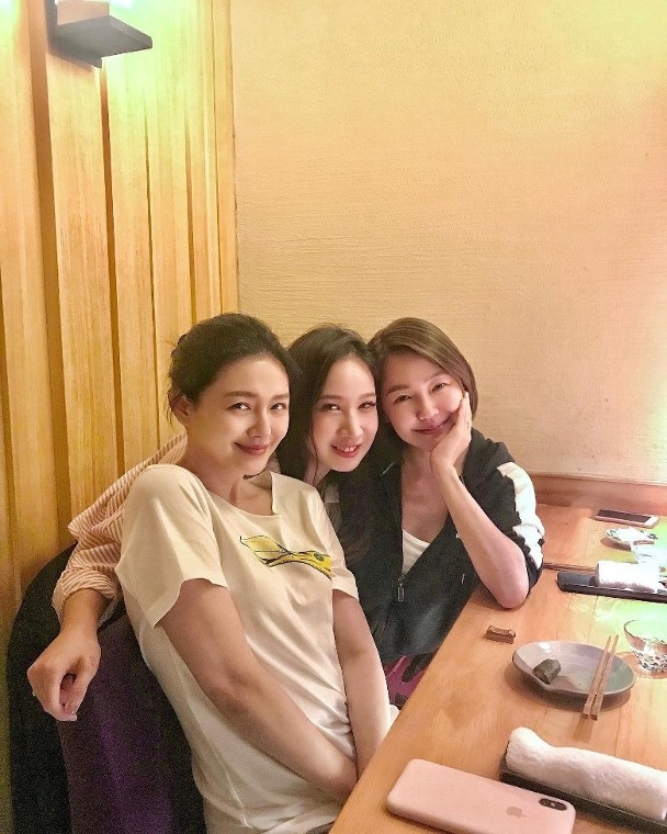友人獨家曝光大小S私照