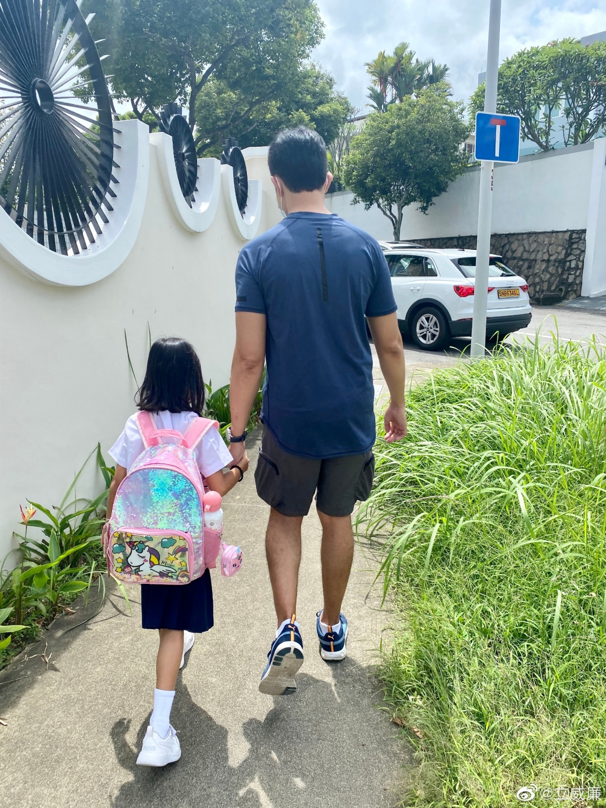 立威廉決定暫時不會於微博發布任何女兒和個人的新照片