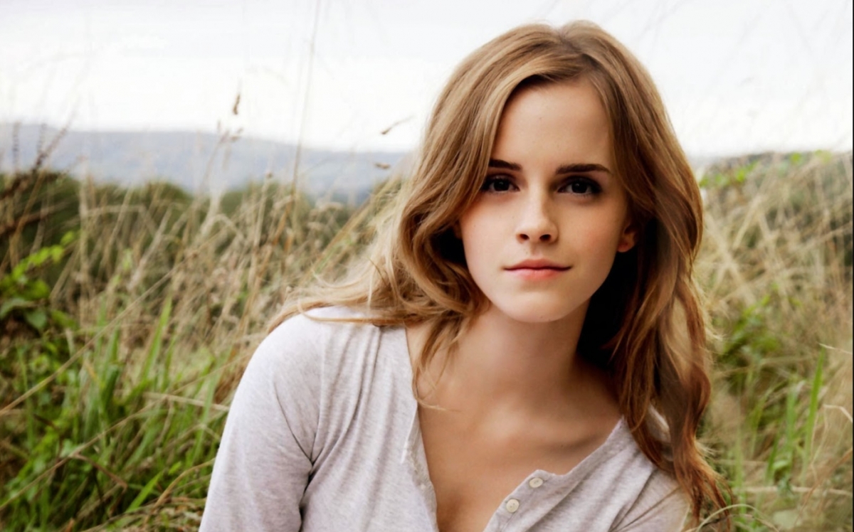 艾瑪華森是全球百大最美臉蛋的固定美女班底