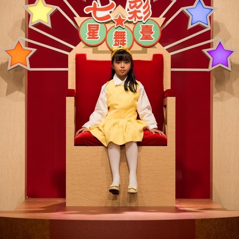 遊戲中「七彩星舞台」片段，都是實景搭設