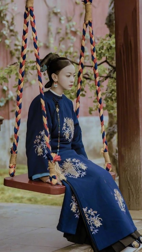 魏瓔珞唯美全身照