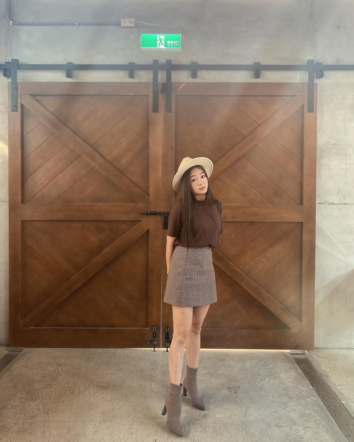 丫頭上網搜尋孫藝真的保養秘訣