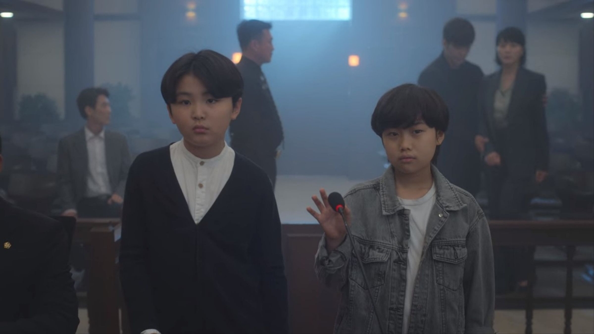 《少年法庭》小學生拋磚意外致死