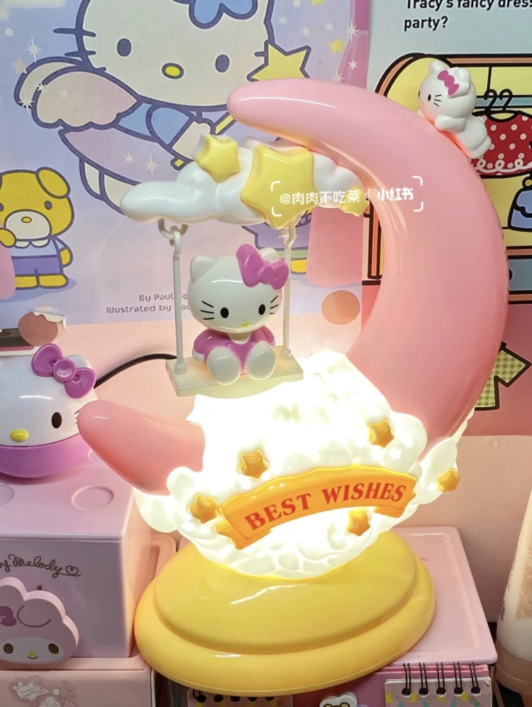 少女心爆炸的「Hello Kitty月亮小夜燈」