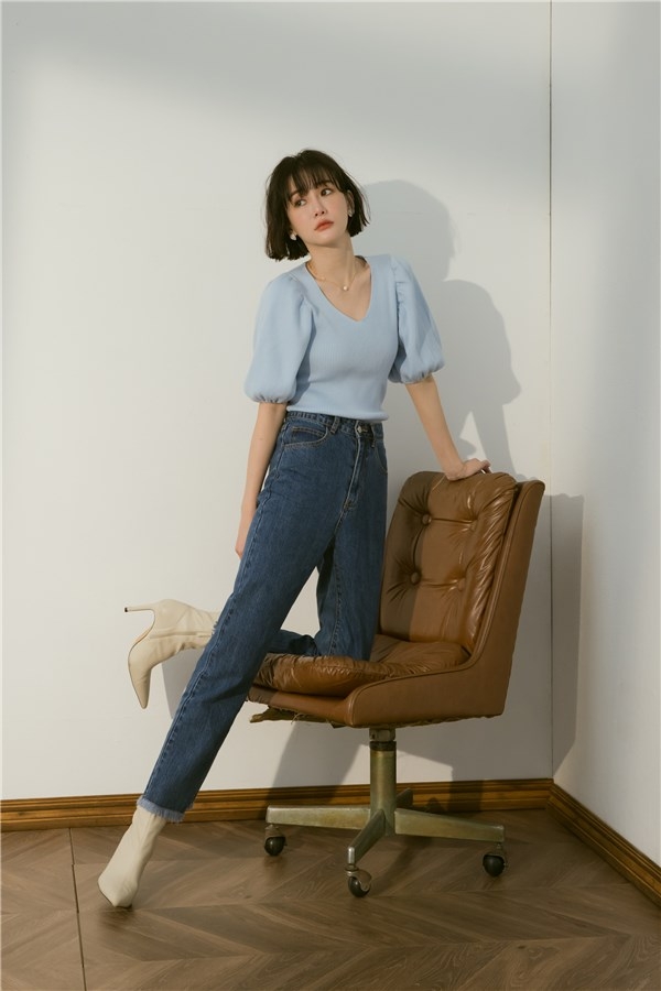 ANIREK小復古澎袖針織上衣,NT$990