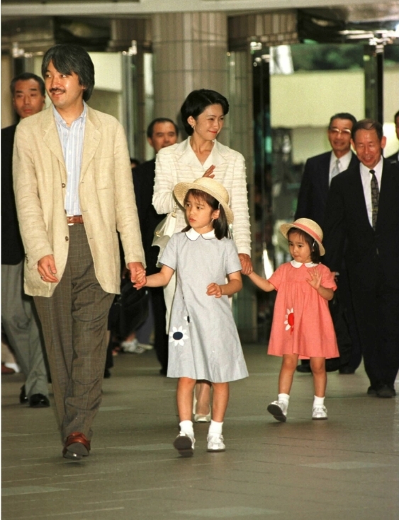 生下2個女兒,讓文仁親王王妃紀子生男孩壓力大