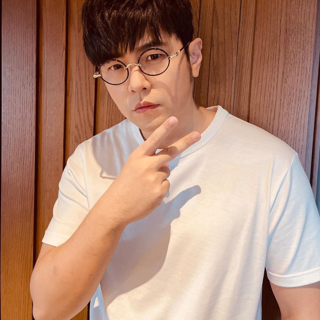 周杰倫自小便對音樂展現出濃厚興趣