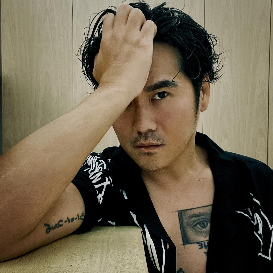 曹格酒後失態、失言風波不斷。